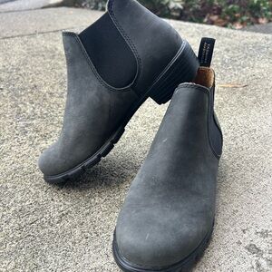 Blundstone Women's Charcoal Ankle Boots like new😍😍😍😍😍😍😍😍